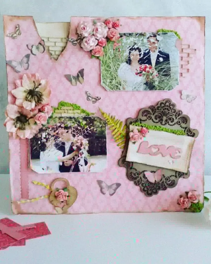Cuadro de papeles decorados con adornos en relieve y hueco para foto, modelo tres
